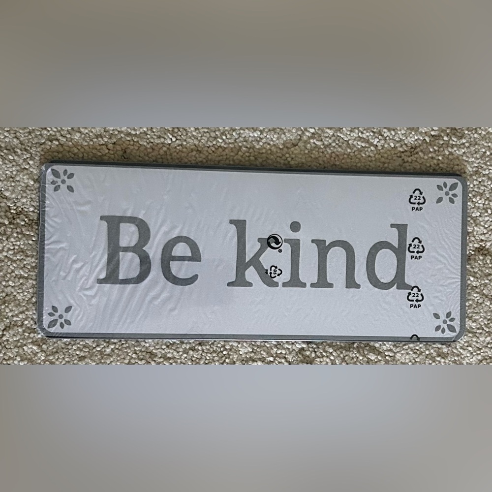 Be Kind decoration